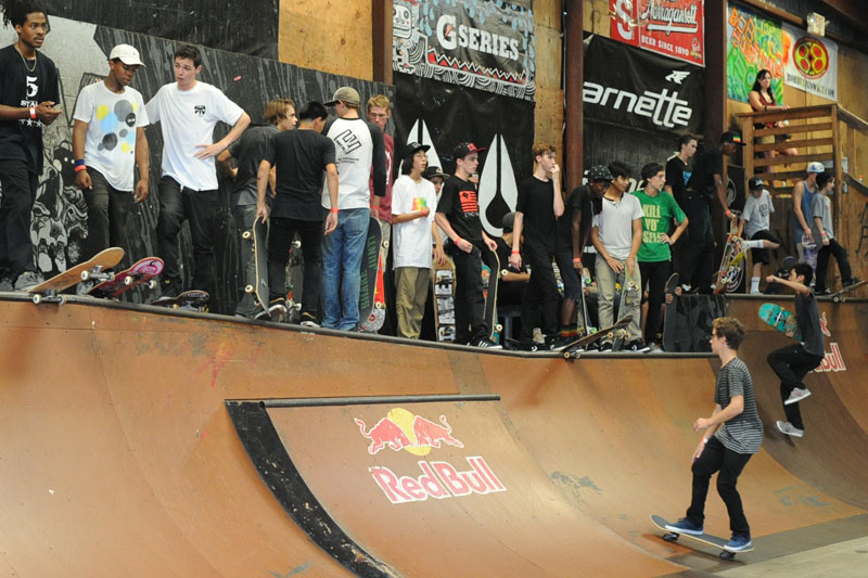 The decks were packed with 166 skaters